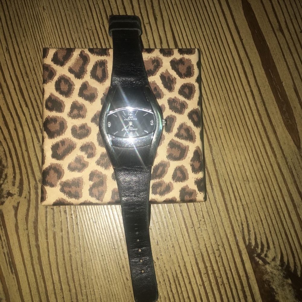 Vintage Anne Klein Watch, GUC - Picture 3 of 5